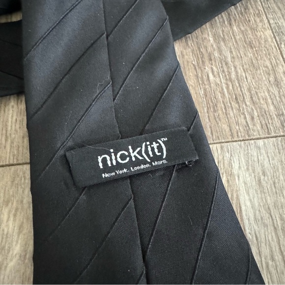Nick(it) Silk Tie with Stripe Detail - Black - New York London Brand - Picture 5 of 7
